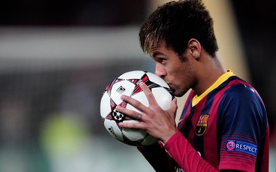 爱游戏-久保建英造乌龙帮助球队取胜